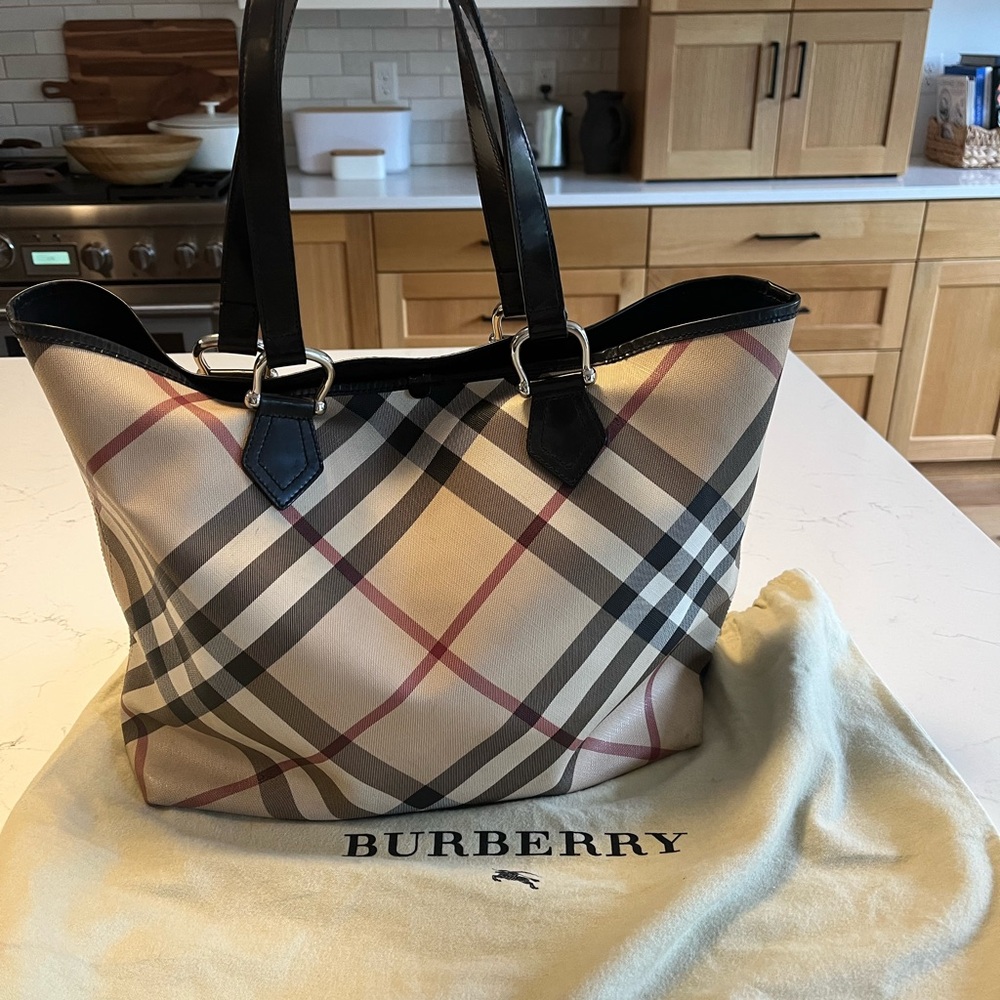 Burberry Black and Cream Tote Bag with Iconic Design